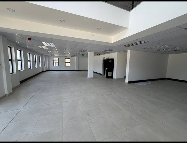 2,317M² WAREHOUSE FOR SALE IN MULDERSDRIFT